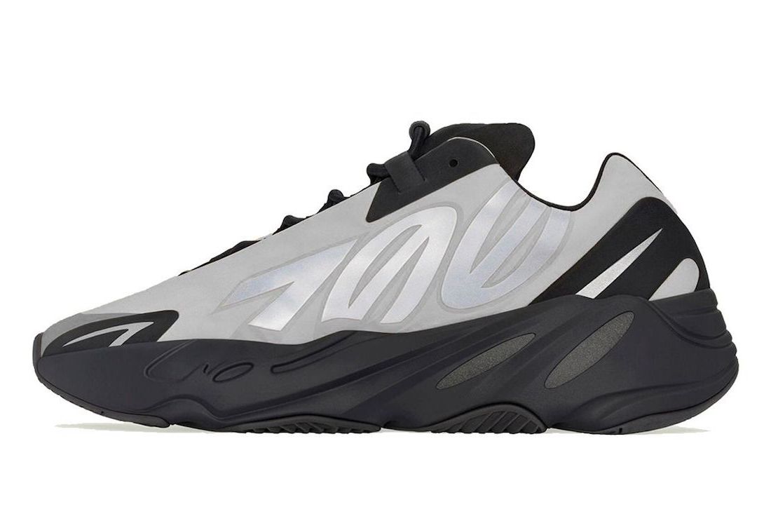 adidas,Yeezy Boost 700 MNVN,Me  金属银 Yeezy 700 MNVN 即将发售！这双太帅了 ！