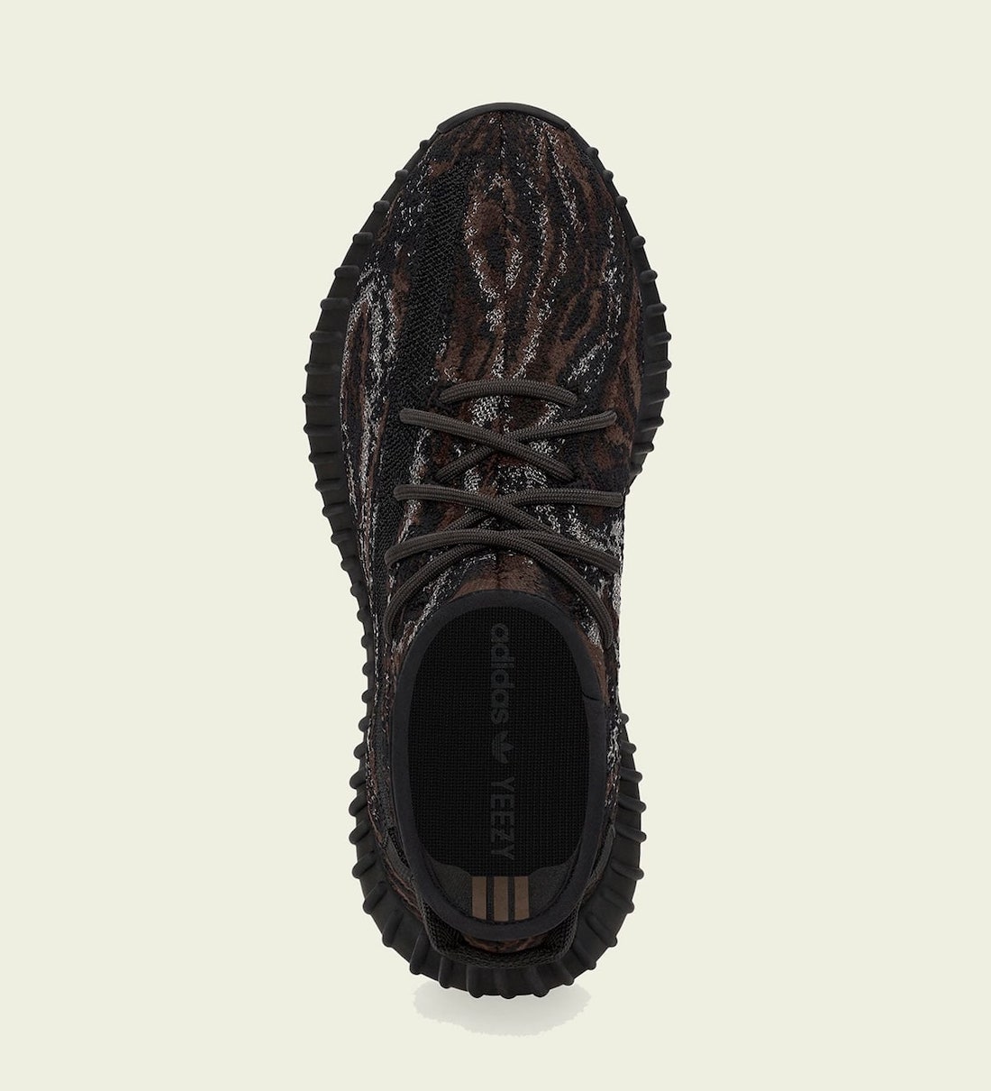adidas,Yeezy,Yeezy Boost 350 V  今年最后一双 Yeezy 350 V2！「迷彩黑天使」官图释出！
