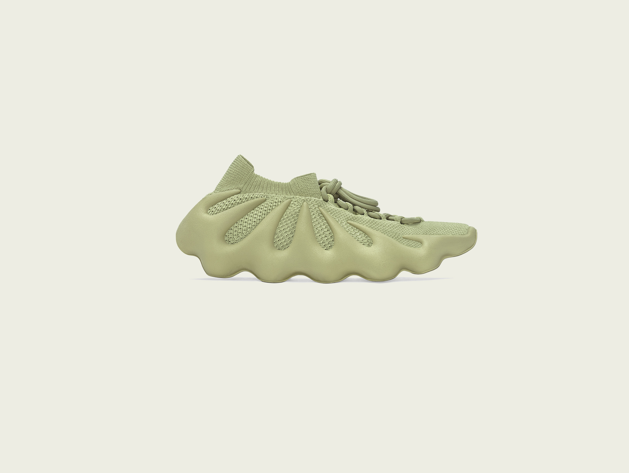 adidas,Yeezy 450 “Resin” 货号：GY  「韭菜小笼包」越看越好看！全新 Yeezy 450 明日发售！