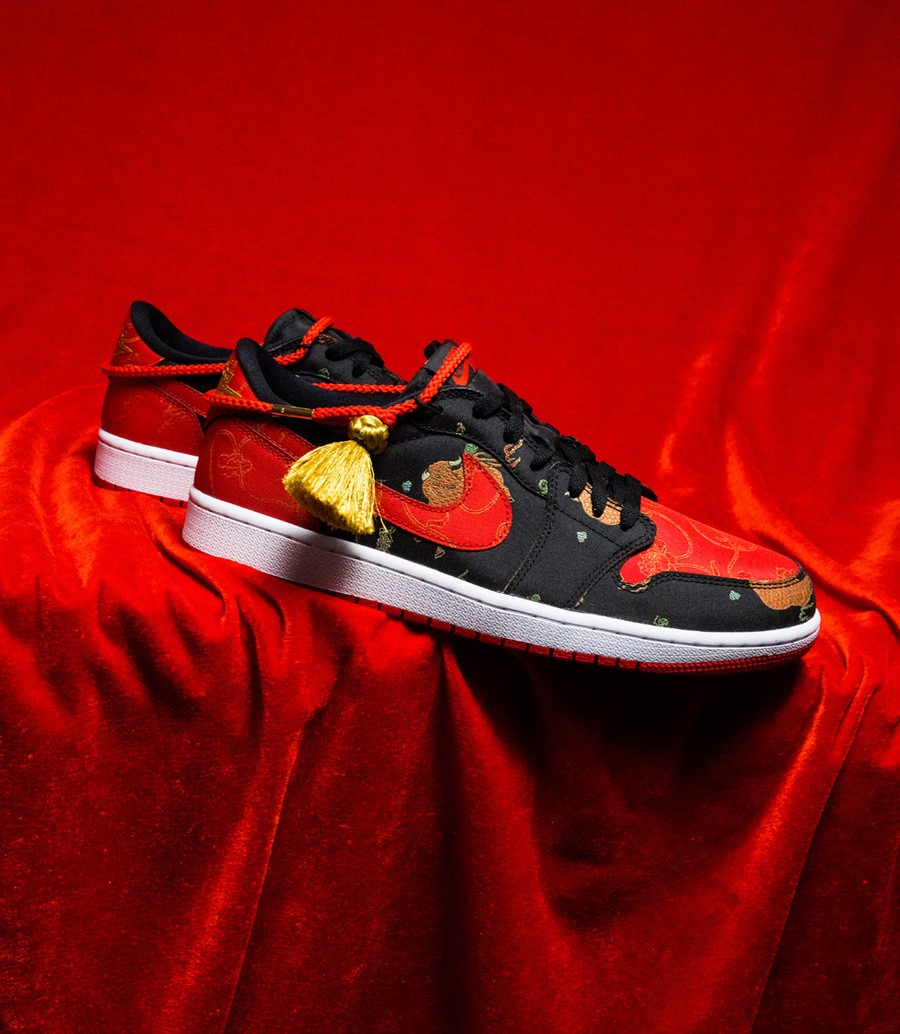 312,AJ1,AJ6,CNY,Jordan,AJ  限量 5000 双的 AJ1 抢先开箱！网友：这不 Dior 联名吗？！