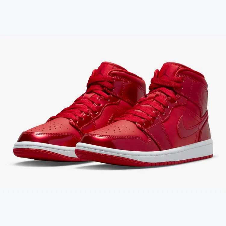 DH5894-600,Air Jordan 1 Mid,AJ  「红石榴」配色太亮眼！全新 AJ1 即将发售！