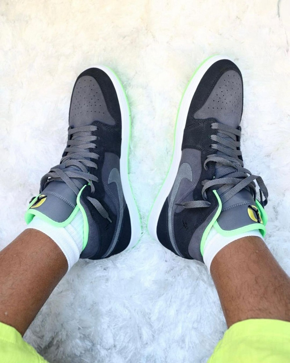 PE,俄勒冈,Air Jordan 1 Mid  DJ Khaled 又晒狠鞋！全新 Air Jordan 1 PE “俄勒冈” 曝光！