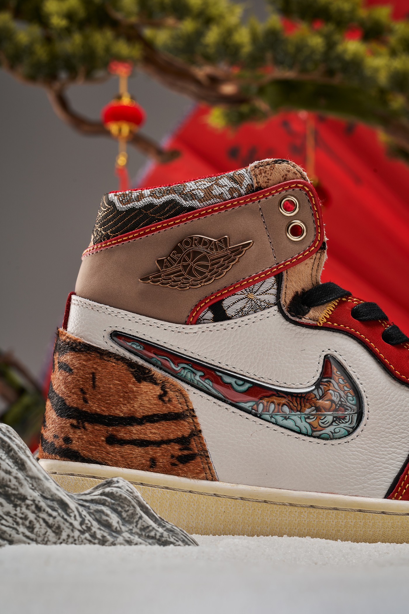 虎年,Air Jordan 1,東碩_custom  「虎年芝加哥」全网首发上脚！本月最美 AJ1 套装？刚刚上架先到先得！