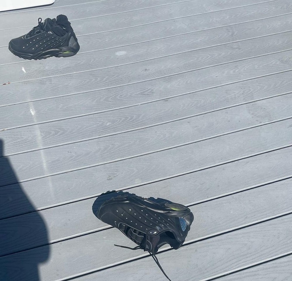 NOCTA x Nike,Hot Step Air Terr  Drake 亲穿 Nike 联名鞋新配色！网友：什么时候发售？