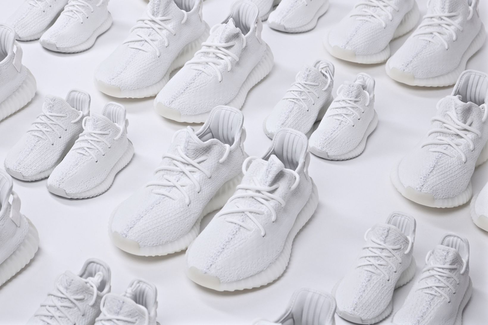 adidas,Yeezy,Yeezy Boost 350 V  可燃冰 Yeezy 350 V2 又要补货！侃爷太良心了吧！