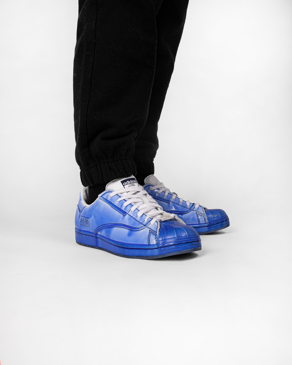 adidas,Superstar,开箱,易燃  17 万的球鞋套装！「青花瓷」联名鞋 CONFIRMED APP 登记开启！
