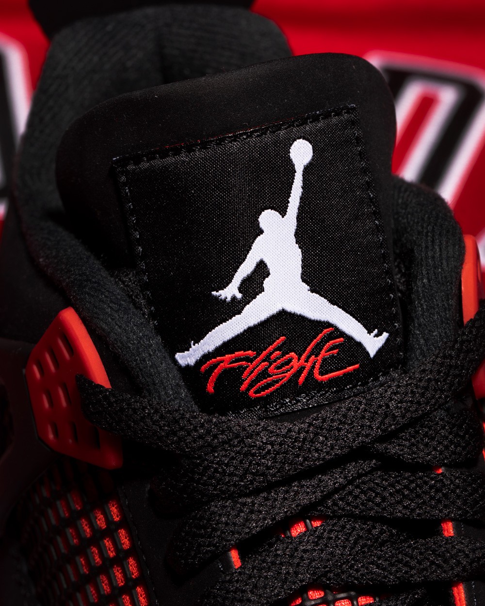Air Jordan 1,AJ1  最近 AJ 市价真离谱！Union 联名马上破发！元年配色都低于原价！