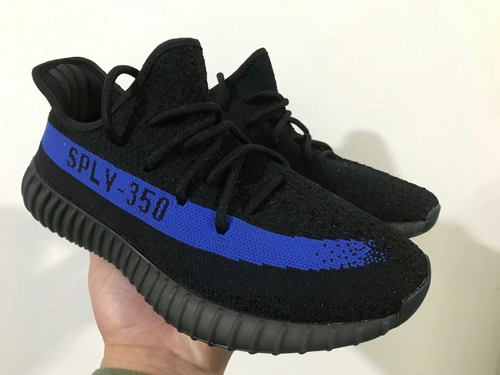 Yeezy 350 V2,adidas  1 月又有新惊喜！「新黑武士」Yeezy 350 V2 曝光！