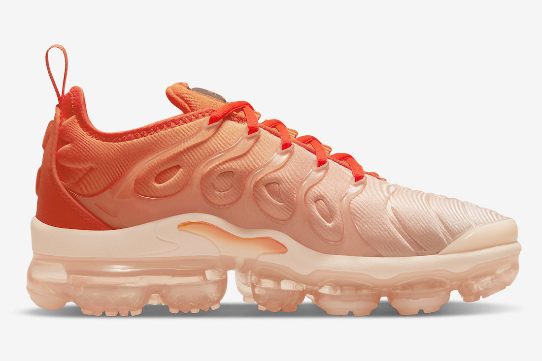 Nike,Air VaporMax Plus,DQ8588-  亮骚橙色十分醒目！全新 Air VaporMax Plus 官图曝光！