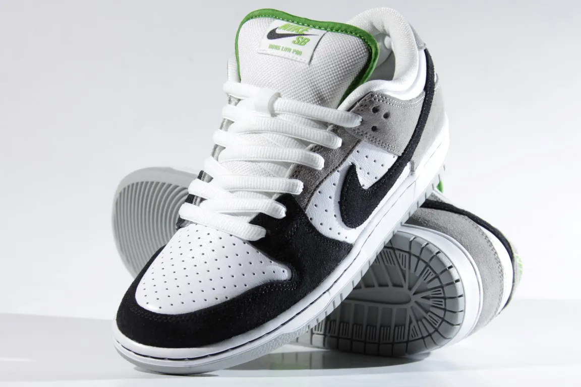 Nike,Air Trainer 1,DM0521-100,  35 年前的「叶绿素」终于复刻！全新 Air Trainer 1 实物曝光！