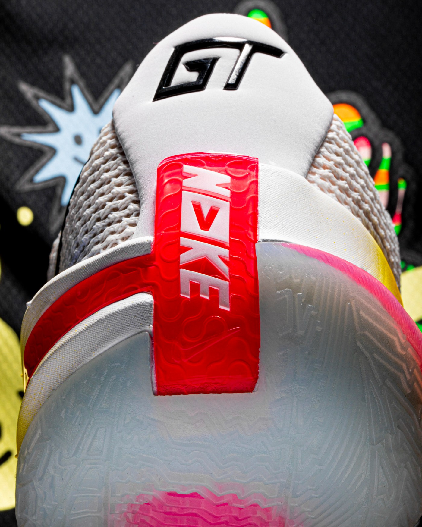 CHBL,Nike,耐高,Air Zoom G.T. Cut  市价 2K+！鞋王塔克都眼馋的「Nike 中国限定」刚上架！原价入手机会来了！