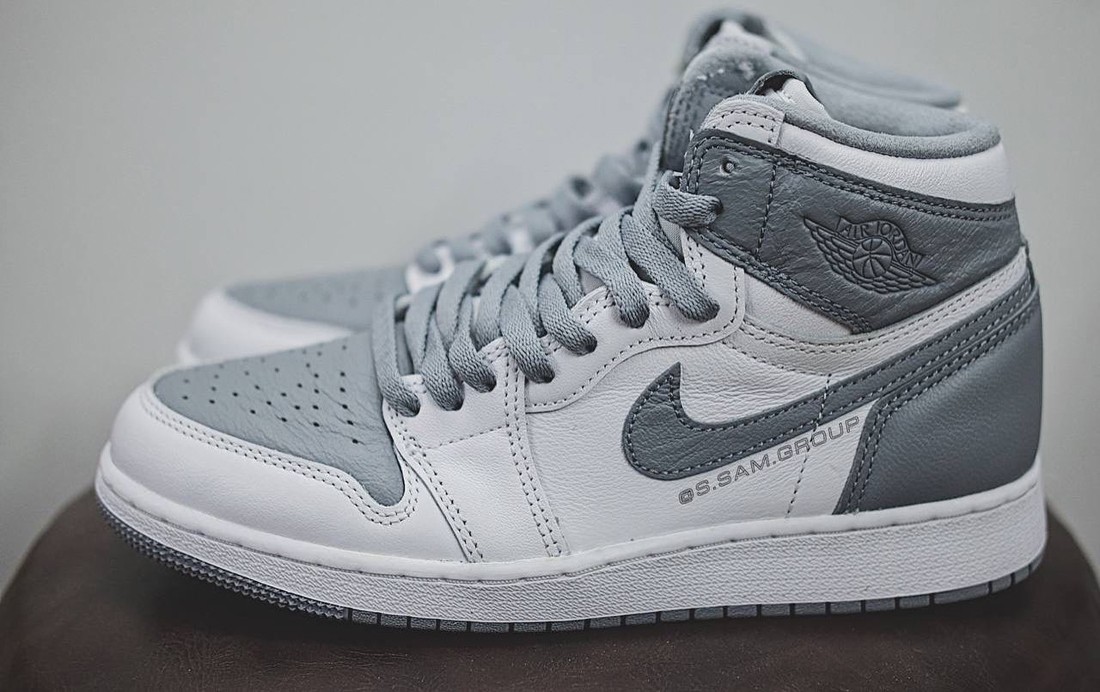 555088-037,Stealth,AJ1,Air Jor  终于不是「调色盘」了！高质感「山羊」AJ1 实物泄露！
