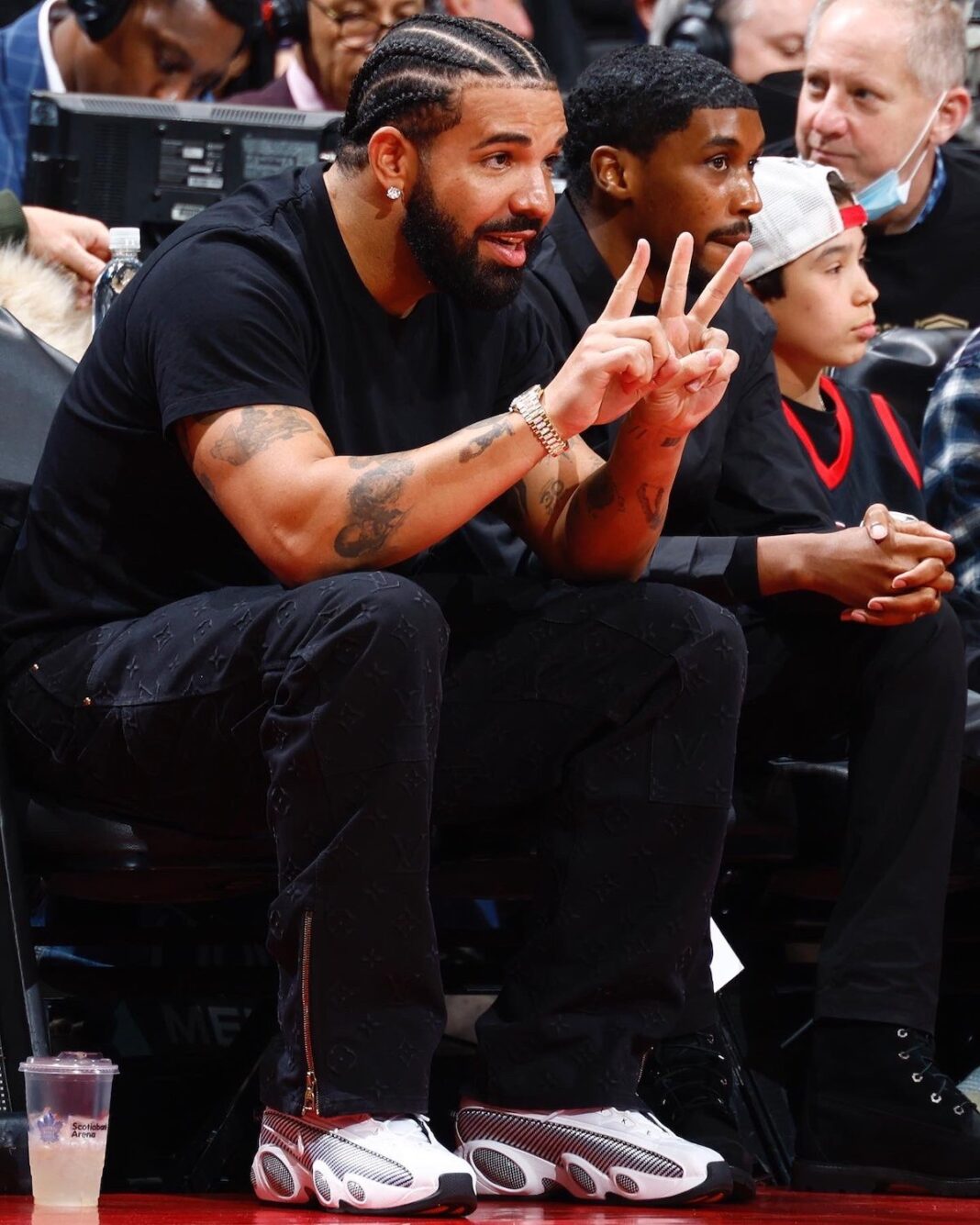 Drake,Nike,NOCTA Zoom Flight 9  Drake x Nike 全新联名鞋年底登场！新配色首次曝光！