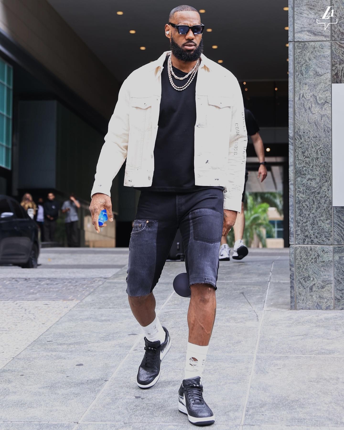 Nike,LV,Air Force 1  定价就要 1W 多！LV x Nike 发售信息泄露！年度鞋王终于来了！