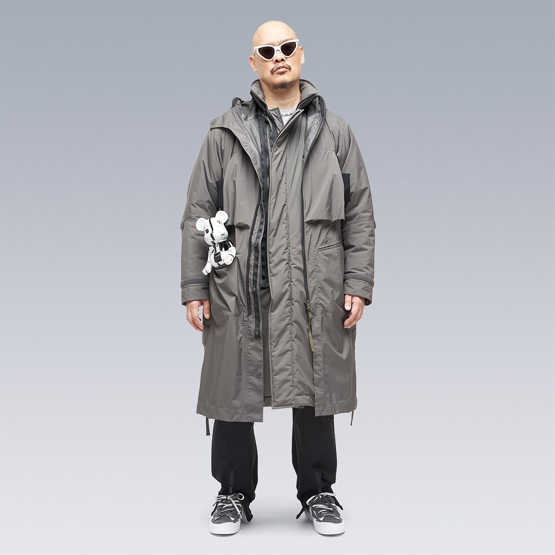 ACRONYM,BE@RBRICK  赛博 + 机能太帅了！主理人亲晒 ACRONYM 联名积木熊！
