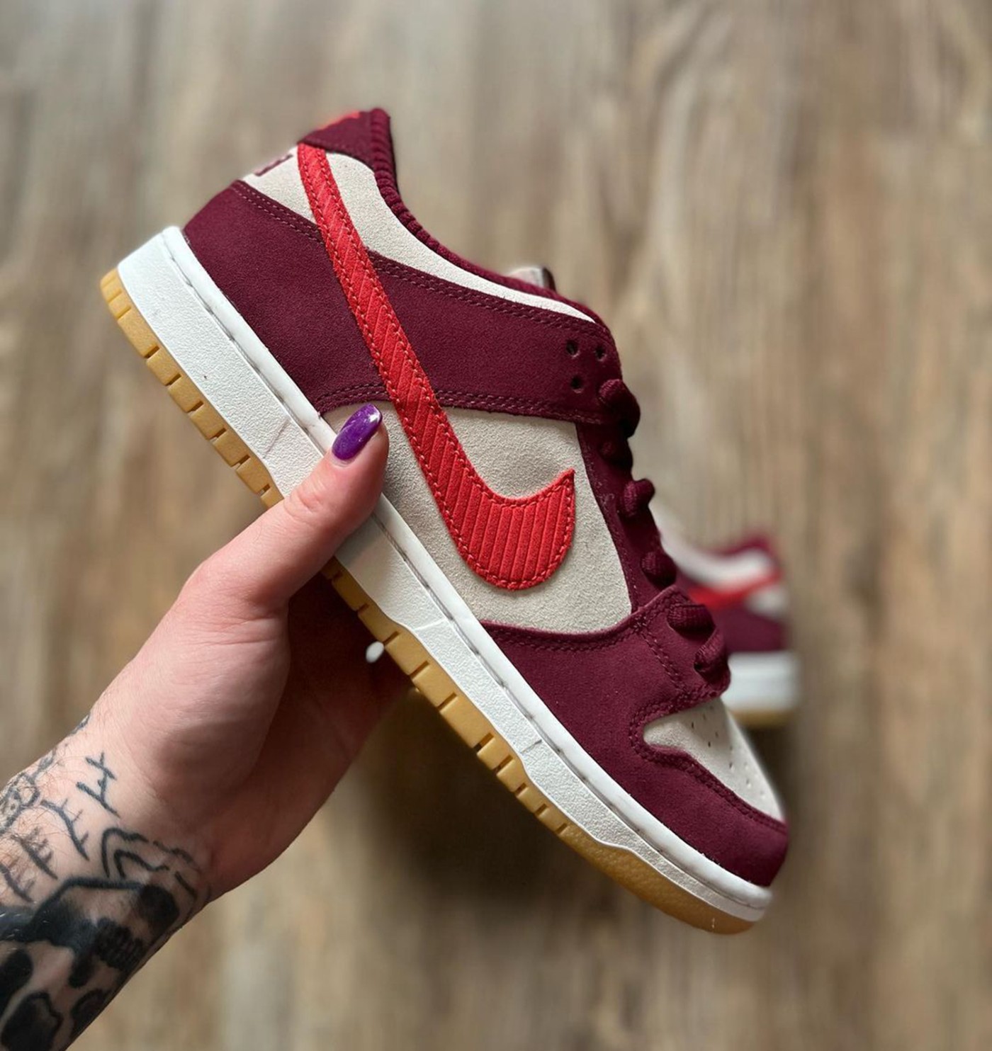 Skate Like a Girl,Nike,SB Dunk  「灯芯绒」Dunk SB 实物曝光！光看细节就想要！