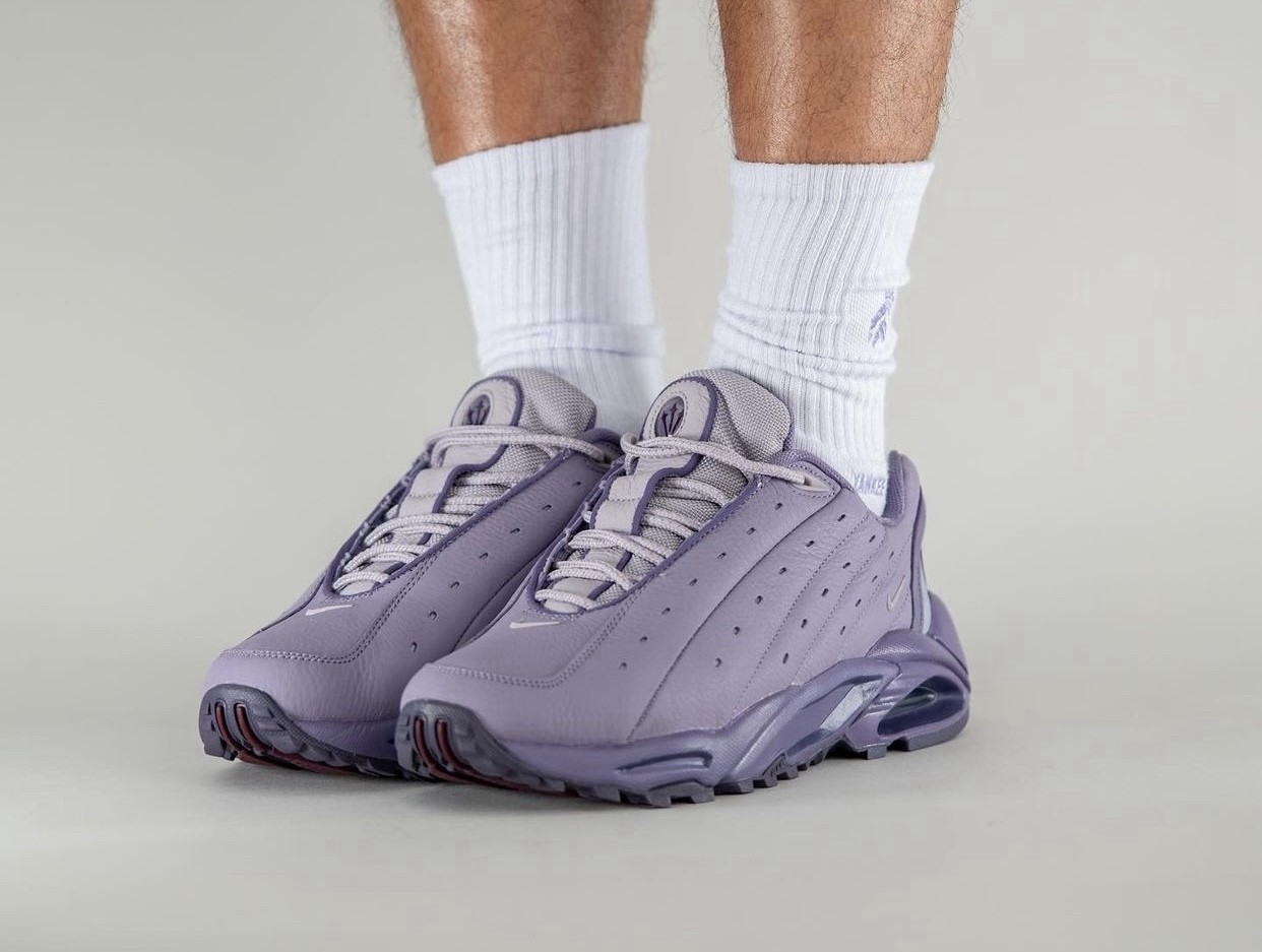 NOCTA,Nike,Hot Step Air Terra,  Drake 也玩调色盘！Nike 联名鞋新配色上脚！