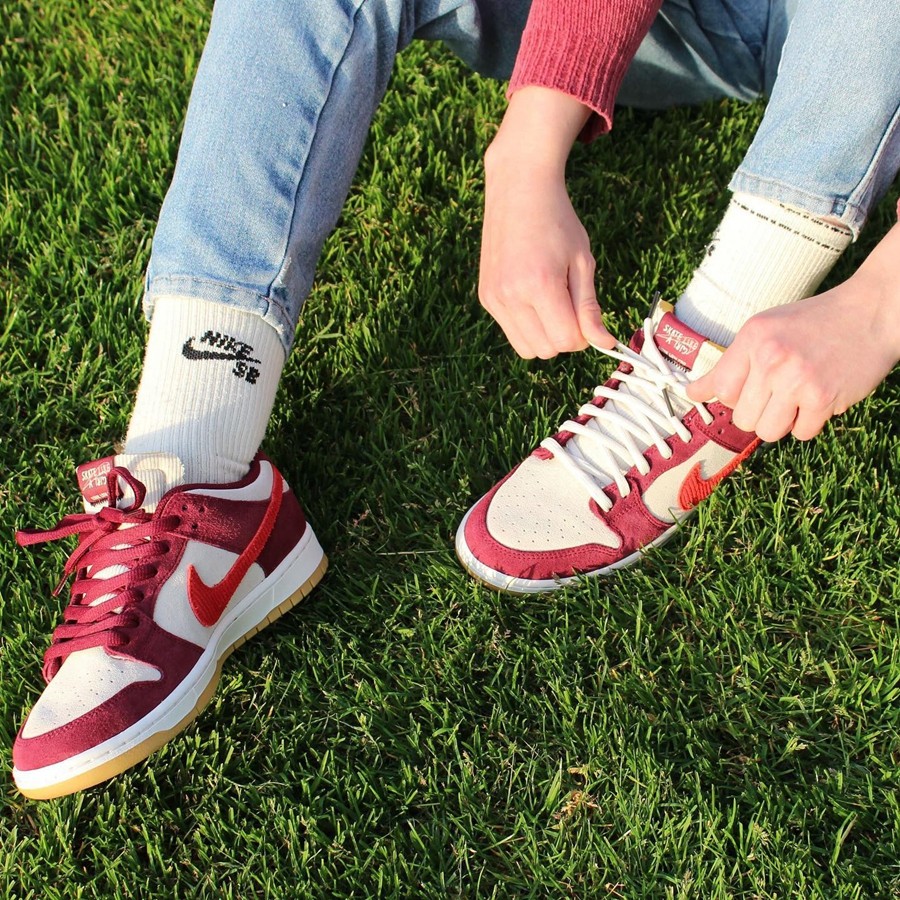 Skate Like a Girl,Nike SB,Dunk  上脚效果曝光！「灯芯绒」Dunk SB 联名即将发售！