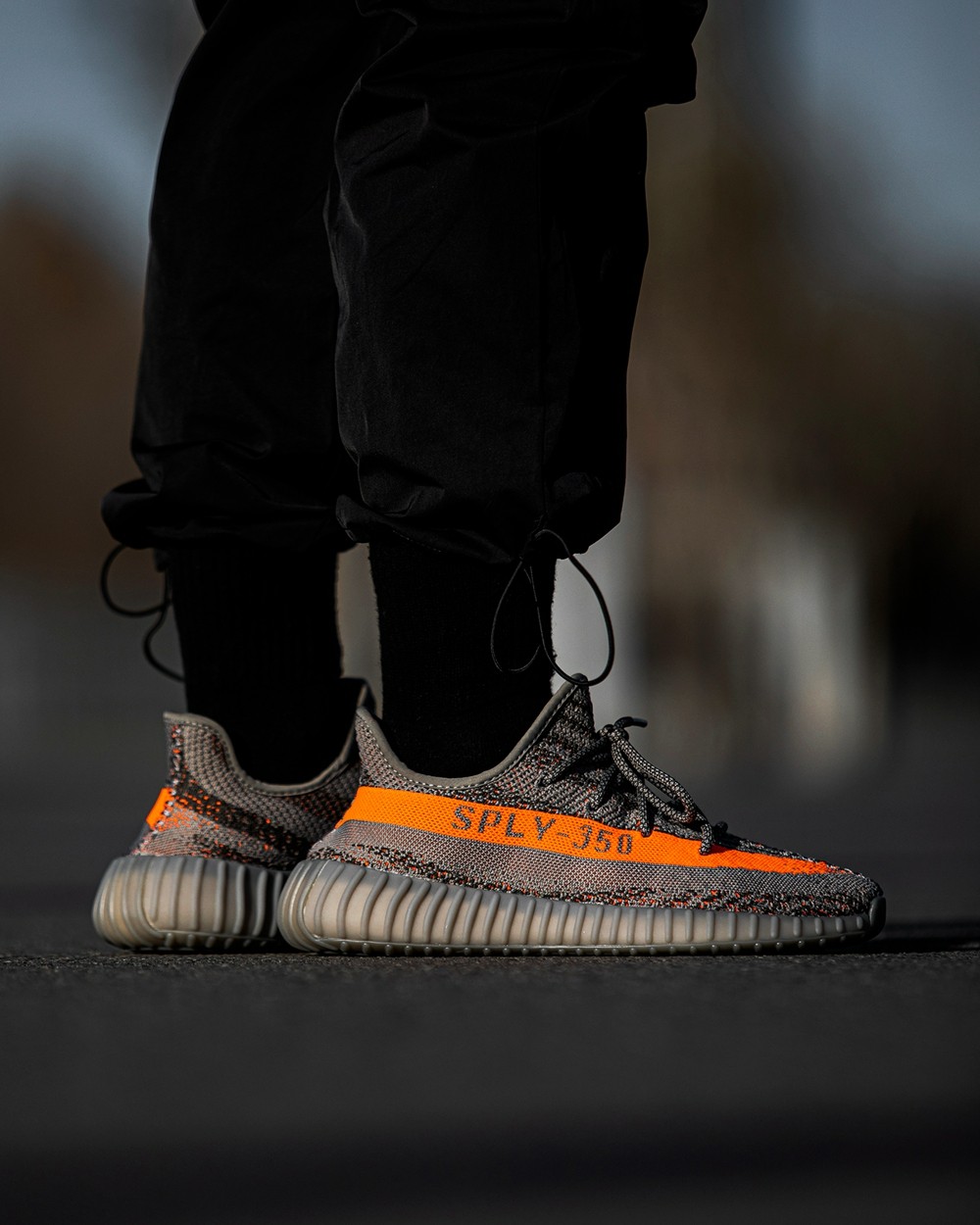 Yeezy 350 V2,adidas  「灰橙 3.0」Yeezy 350 V2 首次曝光！网友：和初代有啥区别？