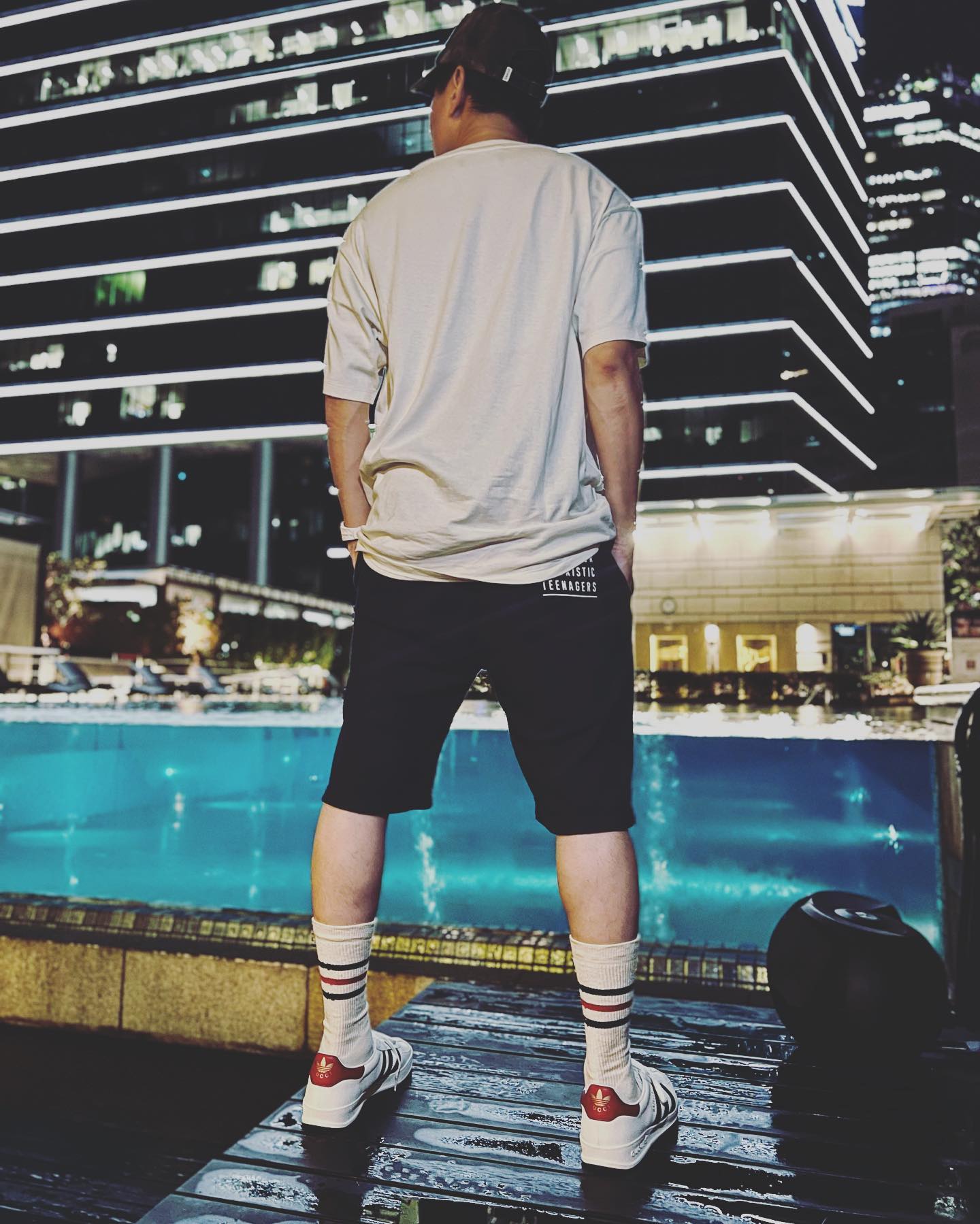 林俊杰,Nike,adidas Originals,GUCC  ¥6900 元的「阿迪联名」最速上脚！又是娱乐圈第一人！？