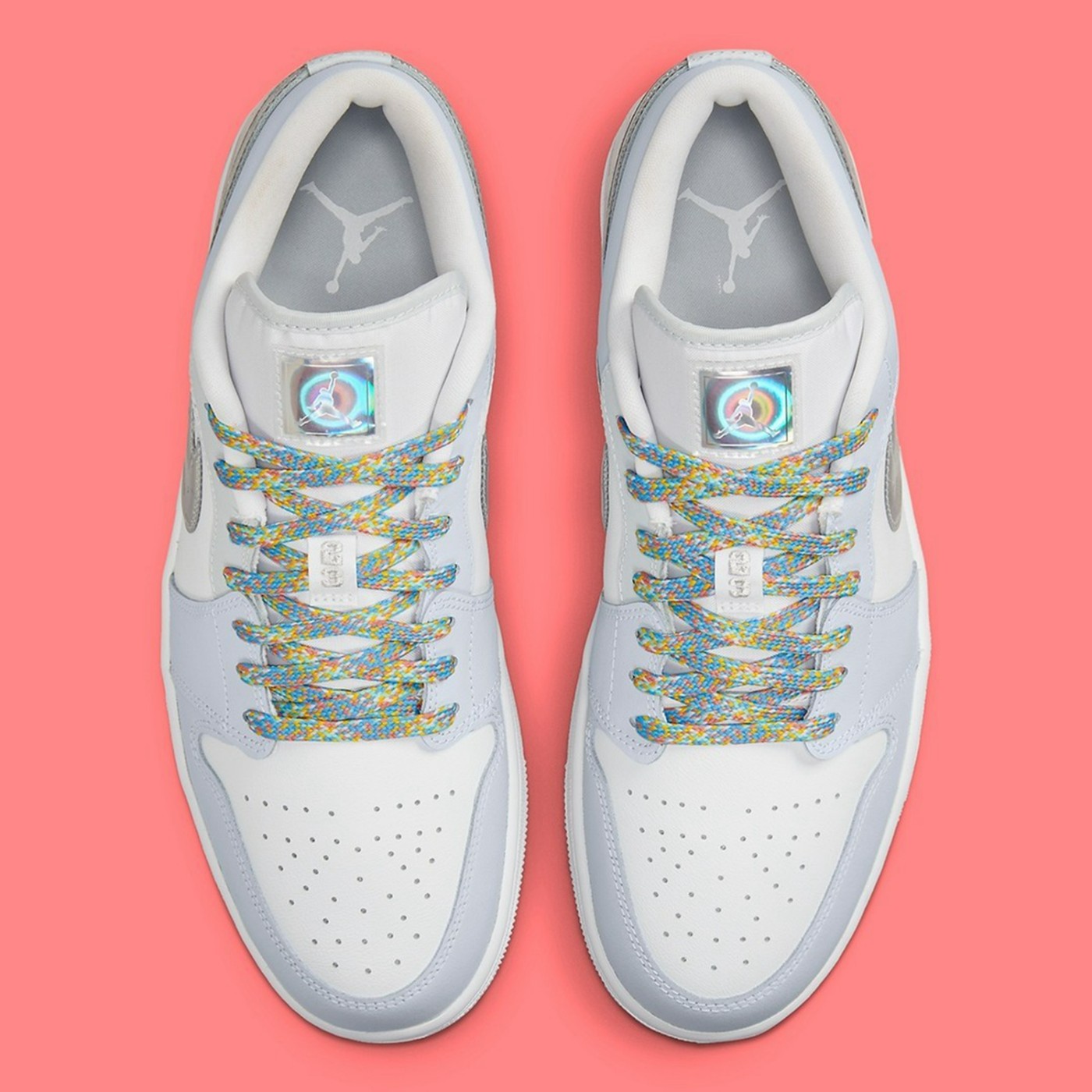 Air Jordan 1 Low,撕撕乐  全新撕撕乐 Air Jordan 1 曝光！网友：这不 Dior 联名吗？