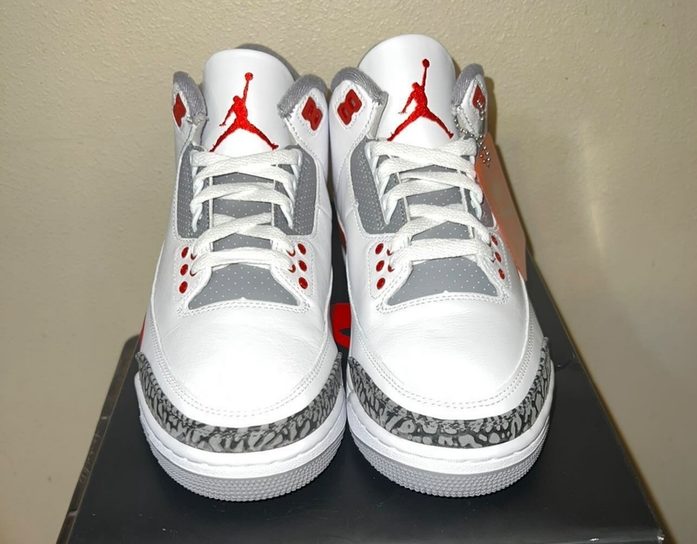 DN3707-160,Fire Red,Air Jordan  今年最期待之一！OG「火焰红」AJ3 全新实物曝光！