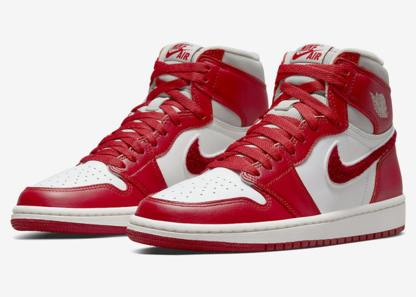 Air Jordan 1 High OG WMNS,News  七月必入不止倒钩 3.0！这双「灯芯绒」AJ1 太种草了！