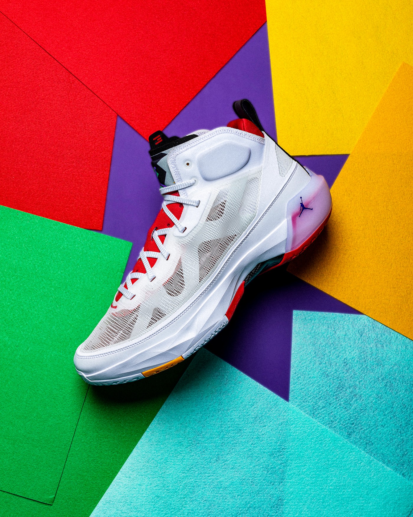 Air Jordan 37,AJ37  全网都说这双是「今年最强球鞋」，但这么说还是低估了它…