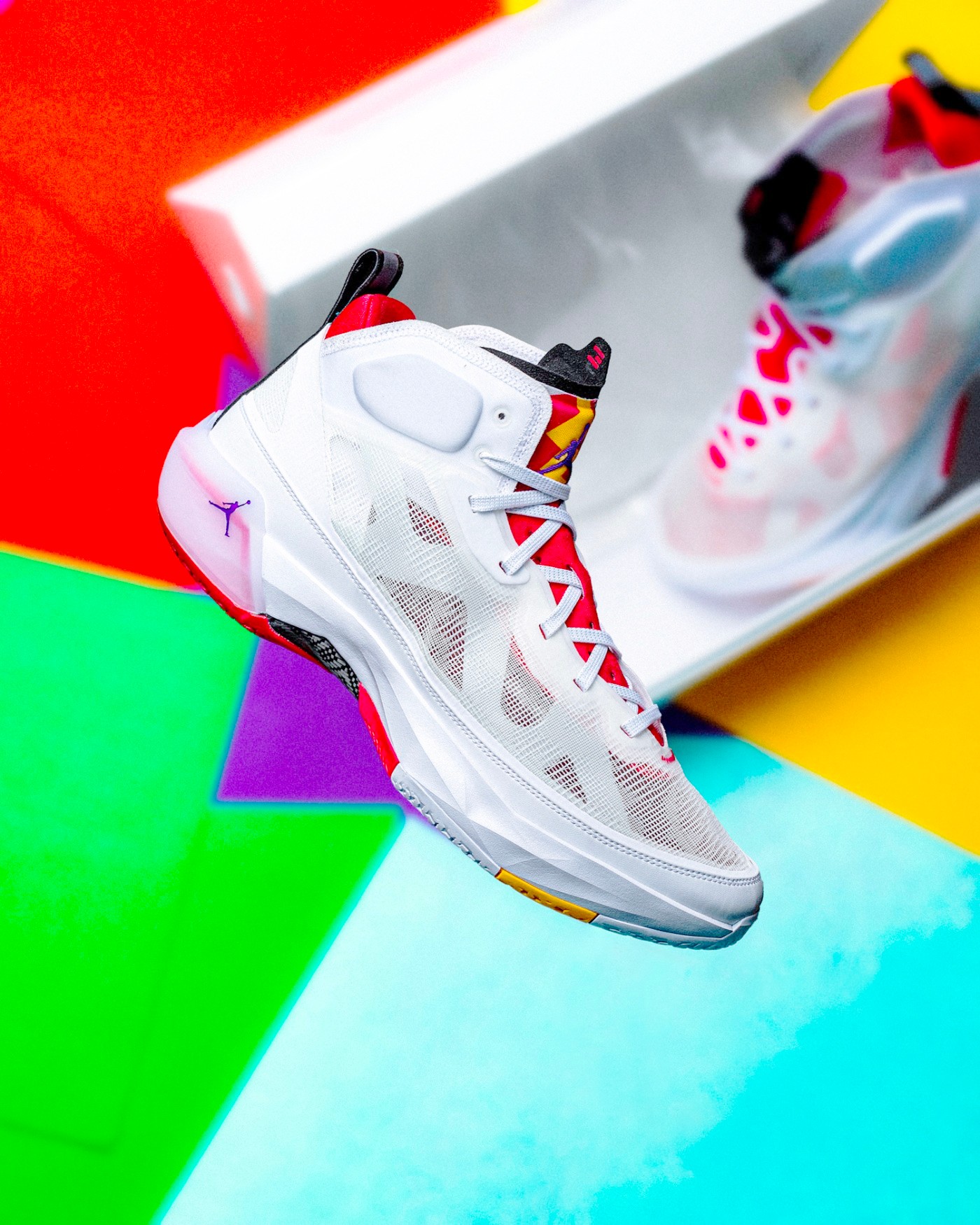 Air Jordan 37,AJ37  全网都说这双是「今年最强球鞋」，但这么说还是低估了它…