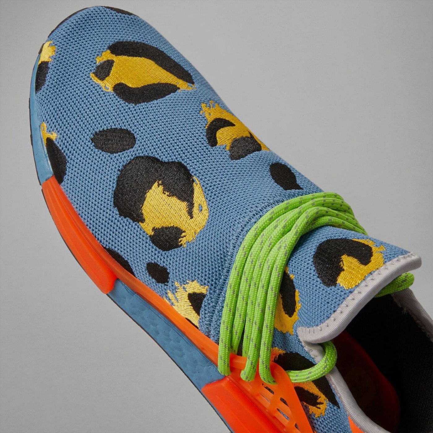adidas,NMD HU,Animal Print,HP3  菲董新联名 NMD 国区 APP 上架！豹纹刺绣以前真没见过！
