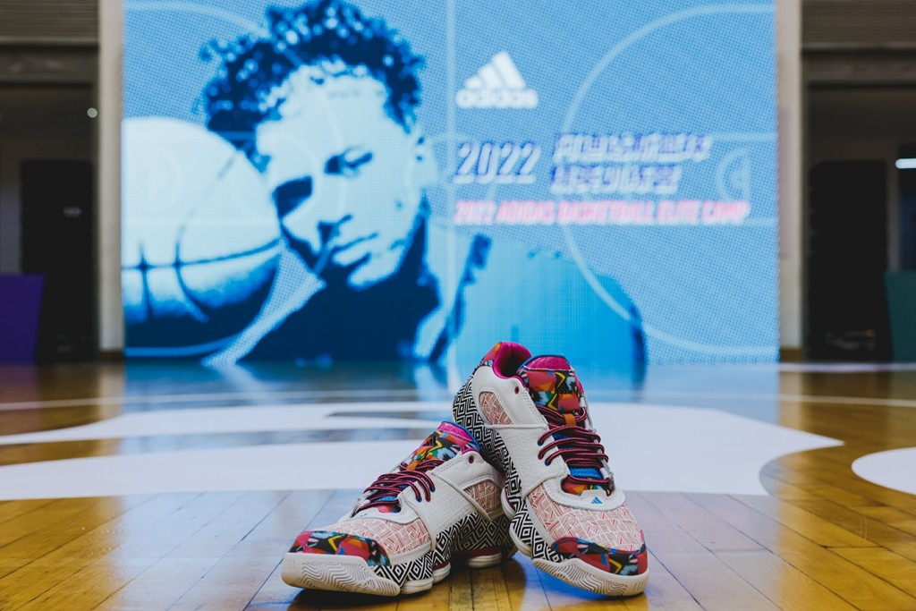 adidas,Agent Gil Restomod,阿里纳斯  当年限量 750 双！「阿里纳斯」超稀有配色复刻回归！