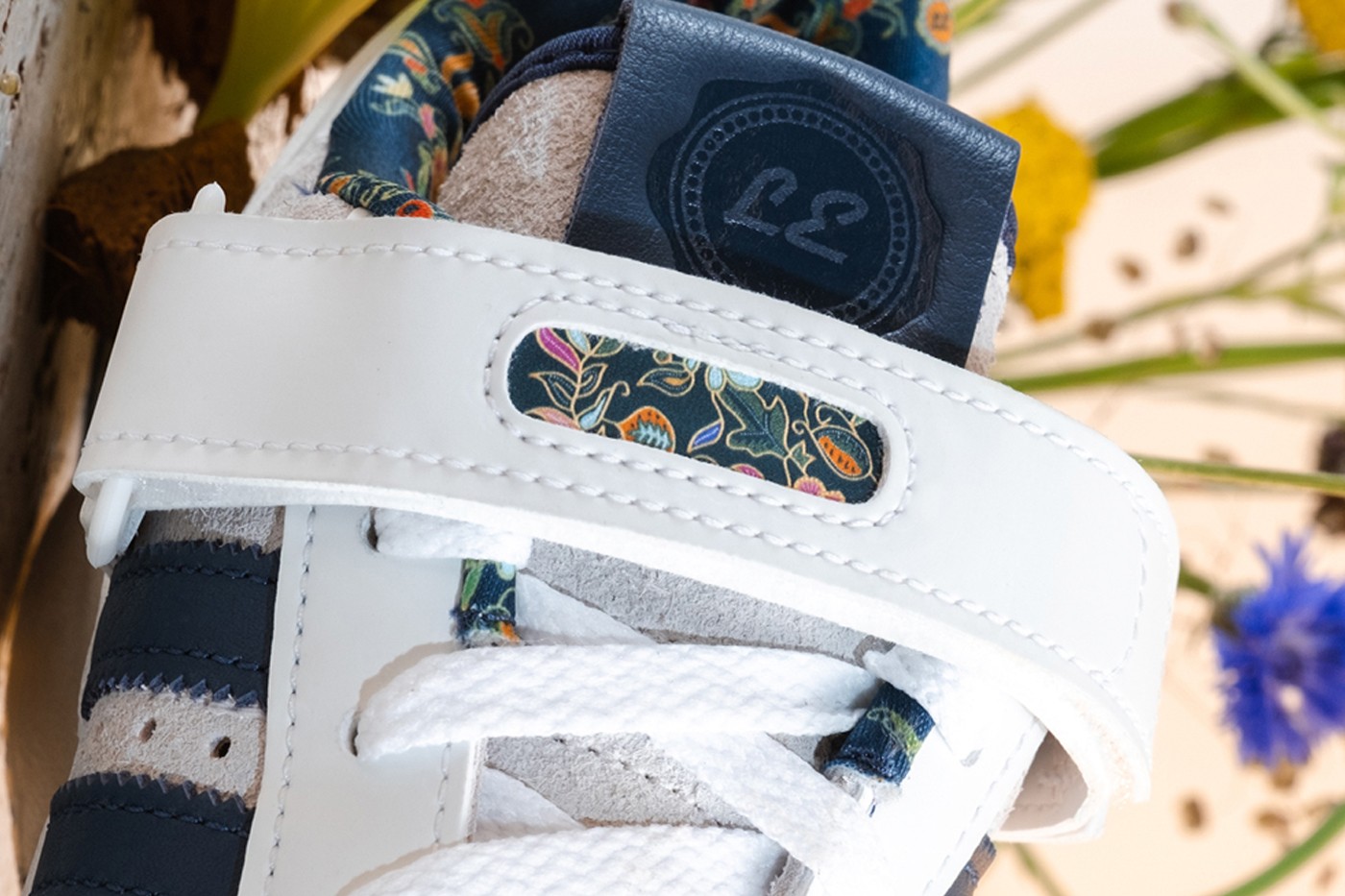 Limited Edt,adidas Originals,F  恐怕不好抢！限量 300 双的「阿迪新鞋」果然好看！