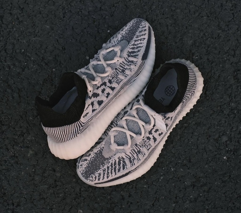 Yeezy Boost 350 V2 CMPCT,Panda  「熊猫」主题长啥样？Yeezy 350 V2 新配色曝光！