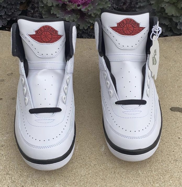 AJ,Air Jordan 2 OG,Chicago,DX2  年底还有「芝加哥」AJ 发售！只有一点不满意！