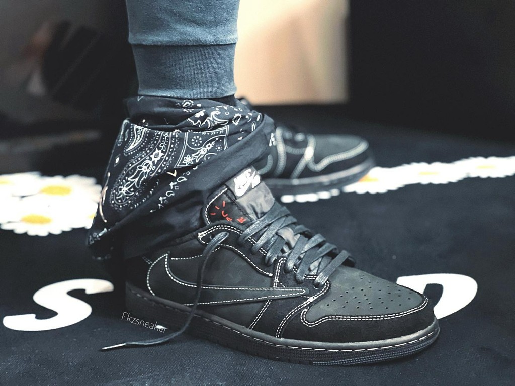 倒钩 5.0,Travis Scott,Air Jordan  「倒钩 5.0」配套服饰登场！网友：这不比鞋帅？