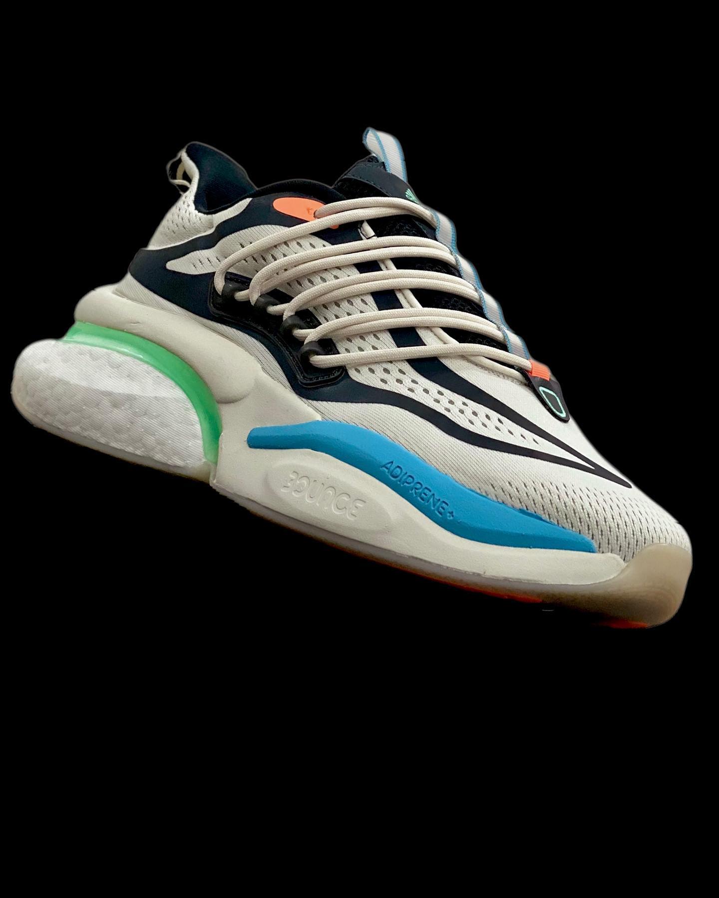 Alpha Boost V1 PF  阿迪最新跑鞋首次曝光！网友：有点儿似曾相识！