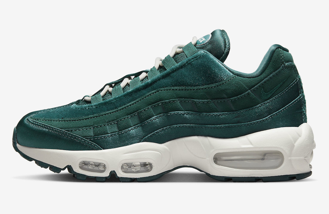 Nike,Air Max 95,Velvet Teal,DZ  丝绒鞋面有点儿奢侈！全新 Air Max 95 官图曝光！