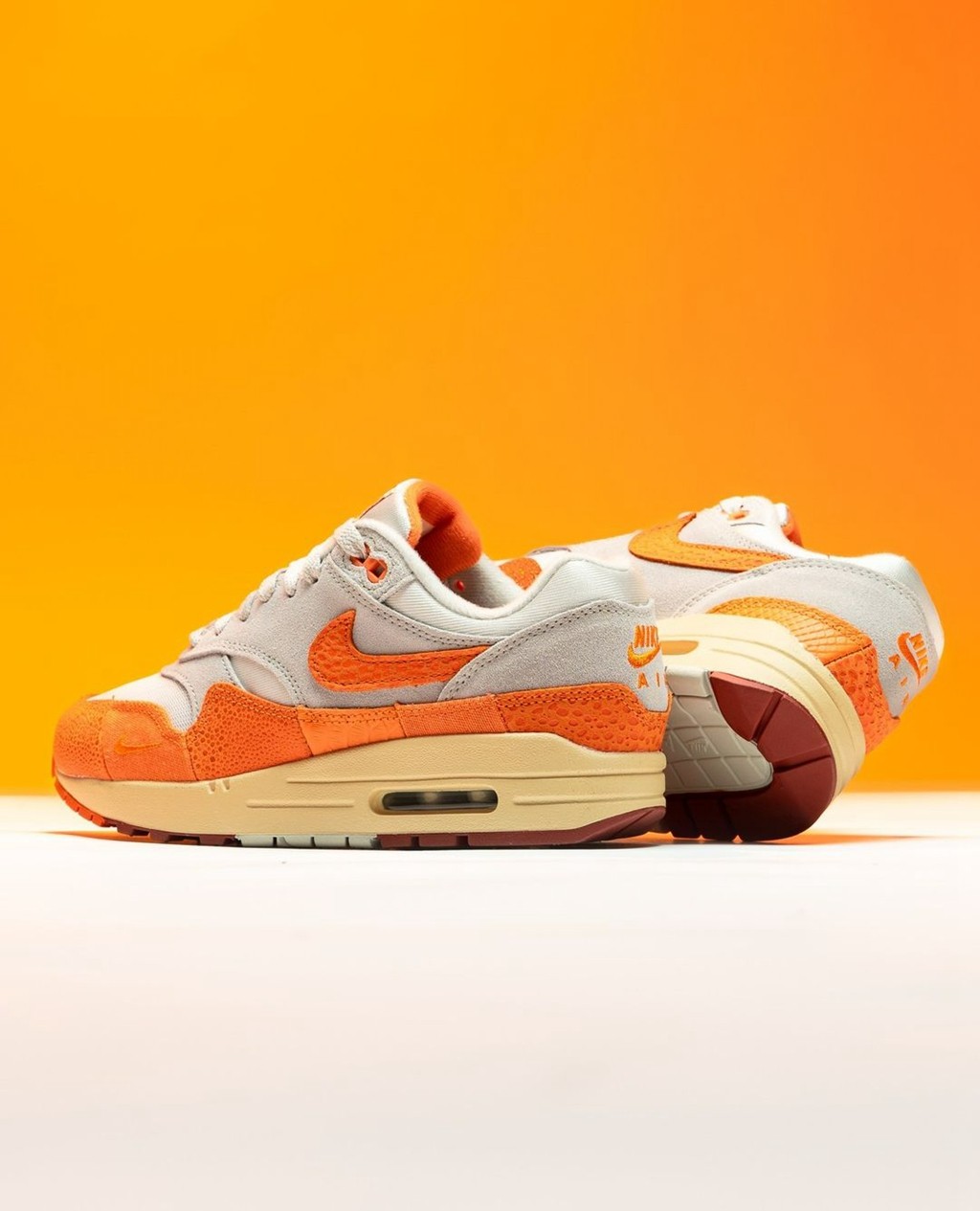 Nike,Air Max 1 WMNS,Magma Oran  纪念诞生 35 周年！全新配色 Air Max 1 实物曝光！