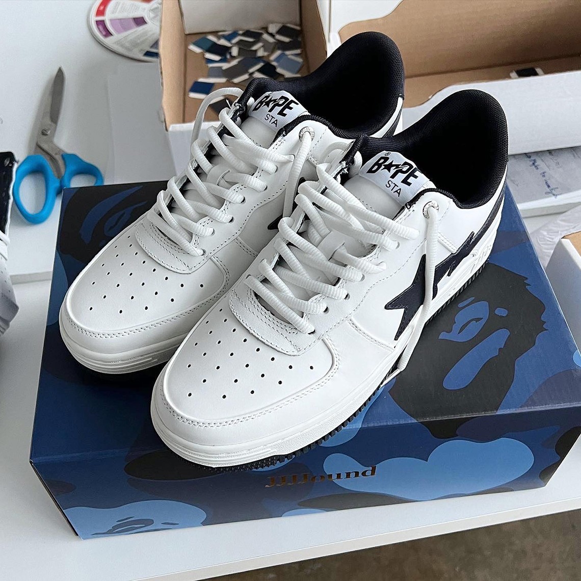 JJJJound,BAPE STA  看起来就不便宜！全新 JJJJound x BAPE 联名实物图来了！