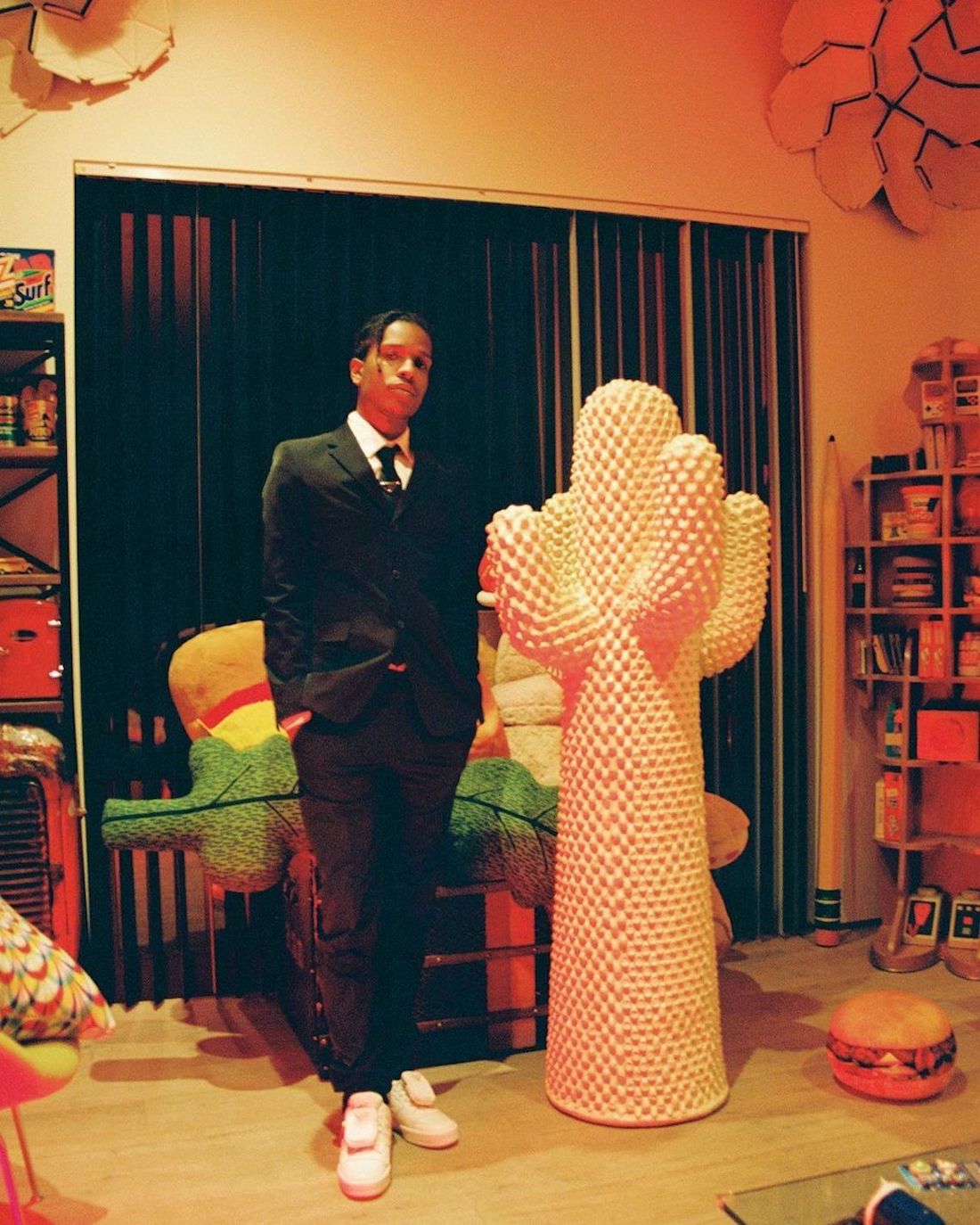 Travis Scott,Dunk SB,Air Jorda  2022「每月鞋王」是哪双？最贵一双能换 100 双倒钩…