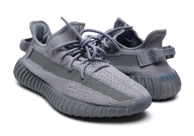 adidas,Yeezy Boost 350 V2  实物首次曝光！酷灰 Yeezy 350 有点帅啊！