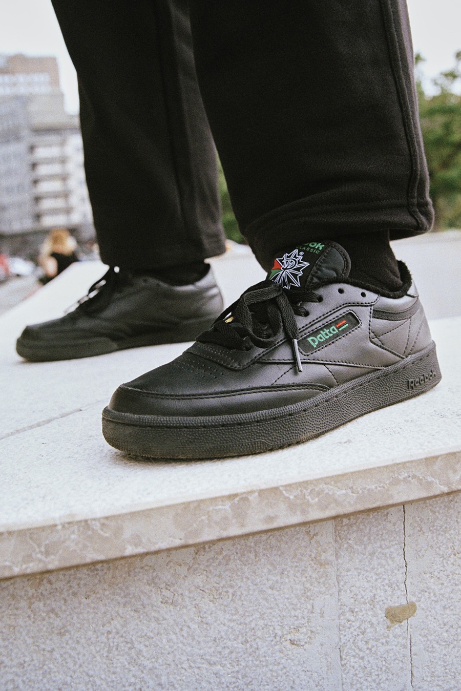 Patta,Reebok,Club C  「黑武士」造型太帅了！全新 Patta x Reebok 联名悄悄上架！