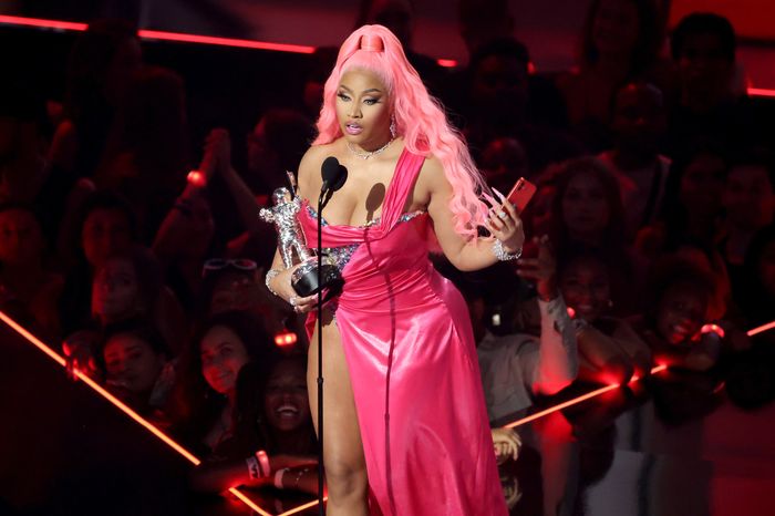 麻辣鸡,Nicki Minaj,AJ6,AJ1  预定「年度最骚 AJ」！没想到这联名不止一双！