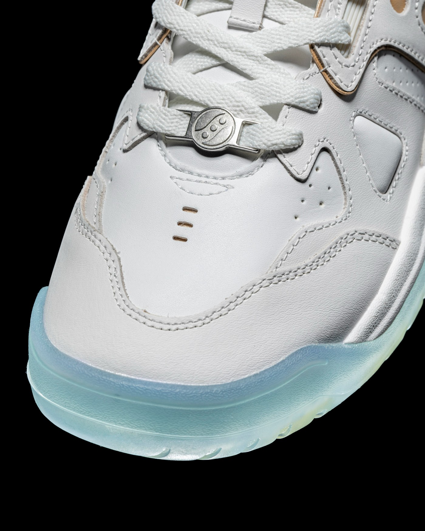 Cross 90,Saucony,兔年限定  索康尼 CNY 新鞋开箱！这样的「特殊鞋盒」你肯定没见过！