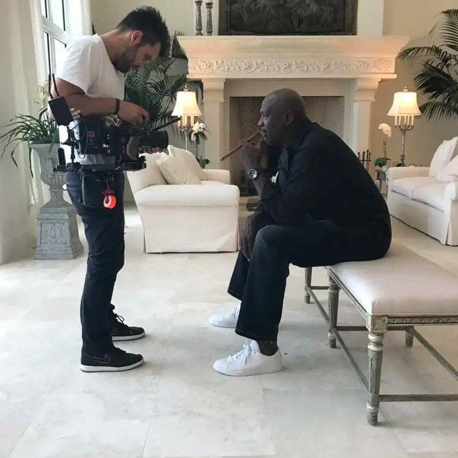 AJ,AJ1,Air Jordan 1,Centre Cou  离谱！现在「白菜球鞋」居然这么多！冠希同款 AJ1 只要 1xx？