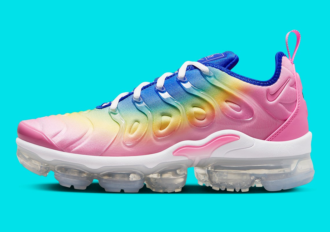 Nike Air VaporMax Plus,FJ4550-  全新 Nike Air VaporMax Plus 曝光！网友：这配色太萌了！