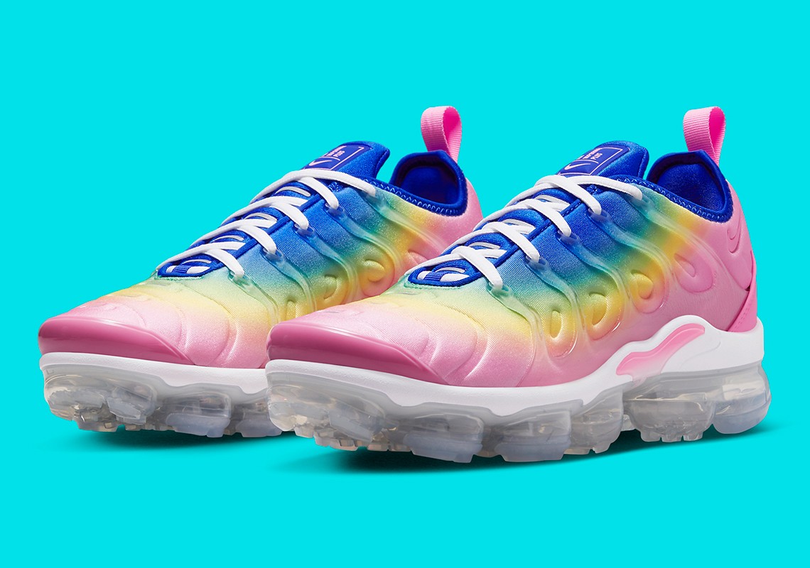 Nike Air VaporMax Plus,FJ4550-  全新 Nike Air VaporMax Plus 曝光！网友：这配色太萌了！
