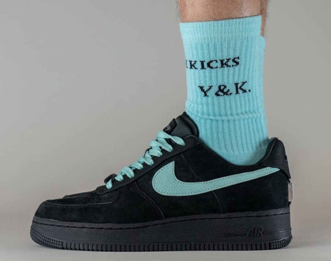 Nike,Tiffany & Co. Air Force 1  蒂芙尼 x Nike 货量曝光！上脚效果你打几分？