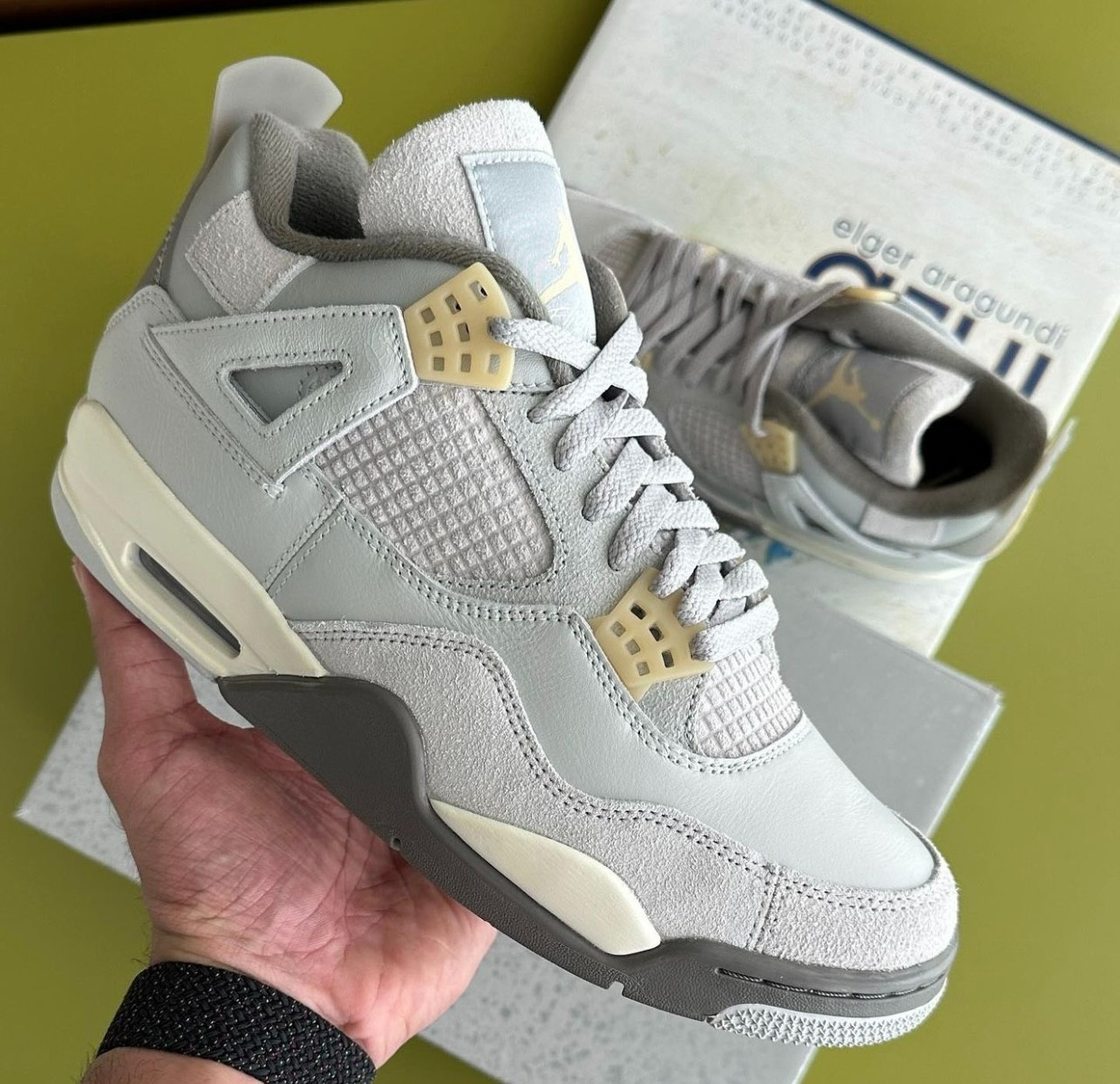 adidas.Nike,Air Jordan  周末发售！「灰麂皮」AJ4 ！还有 Nike 情人节！