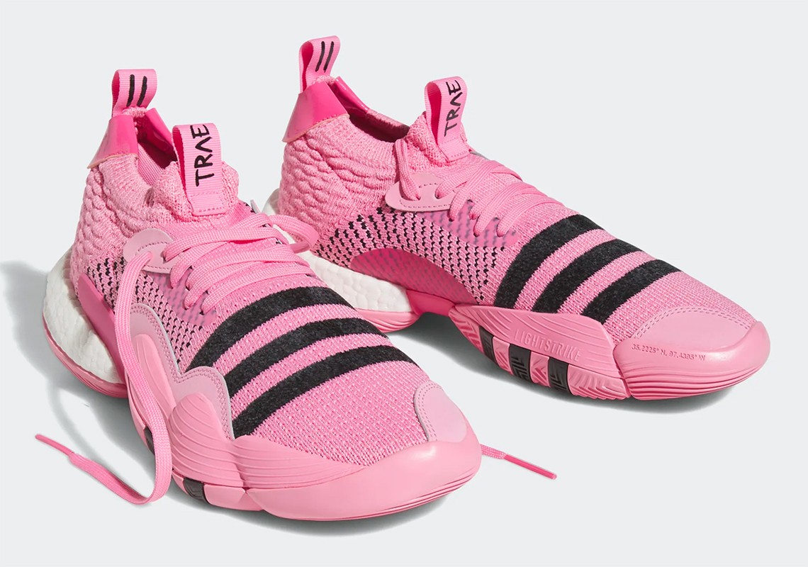 adidas,Trae Young 2,IE1667  又一双「猛男必备」！全新配色 Trae Young 2 悄悄上架！
